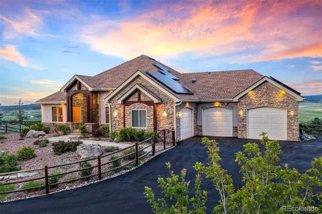 5441 Country Club Drive Larkspur, CO 80118