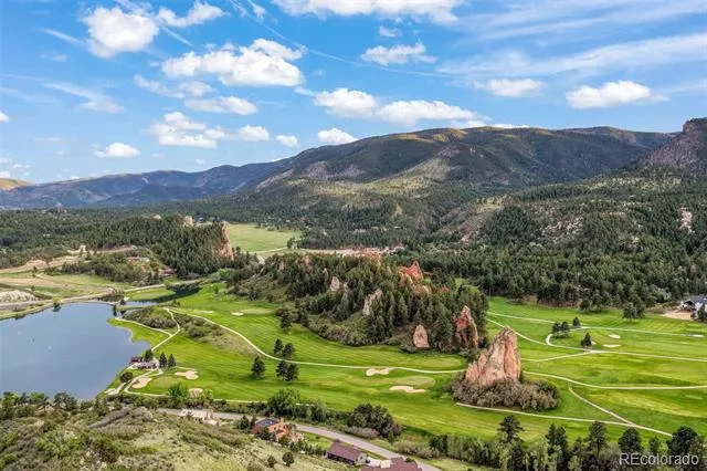 5441 Country Club Drive Larkspur, CO 80118