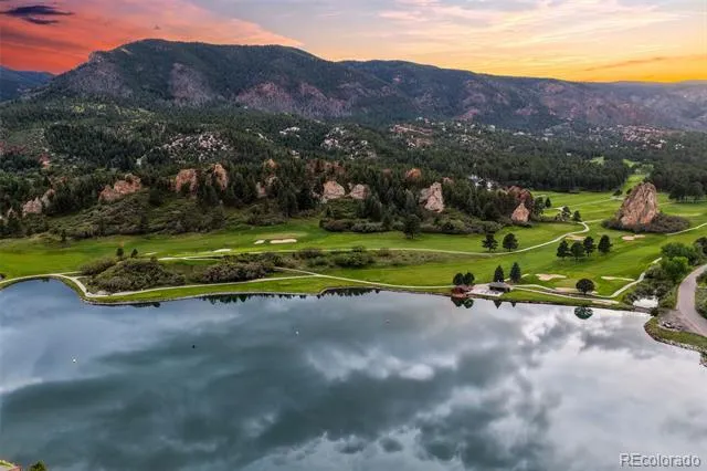 5441 Country Club Drive Larkspur, CO 80118
