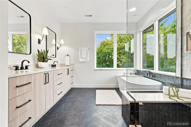 2934 S Bellaire Street Denver, CO 80222