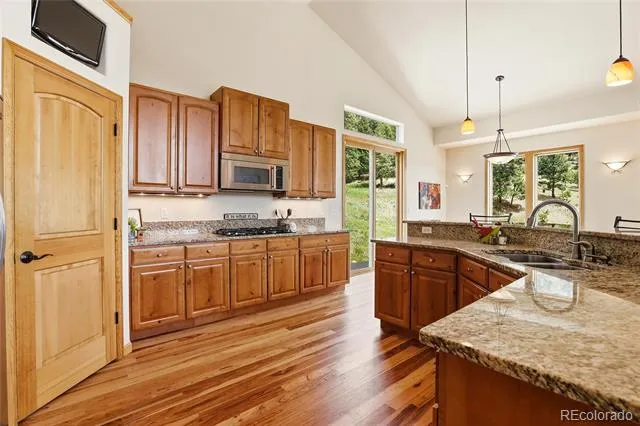 31735 Kiva Lane Evergreen, CO 80439