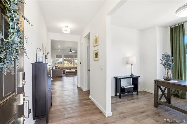855 S Elk Way Aurora, CO 80018