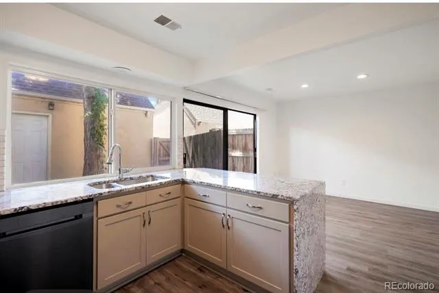 2836 S Vaughn Way Aurora, CO 80014