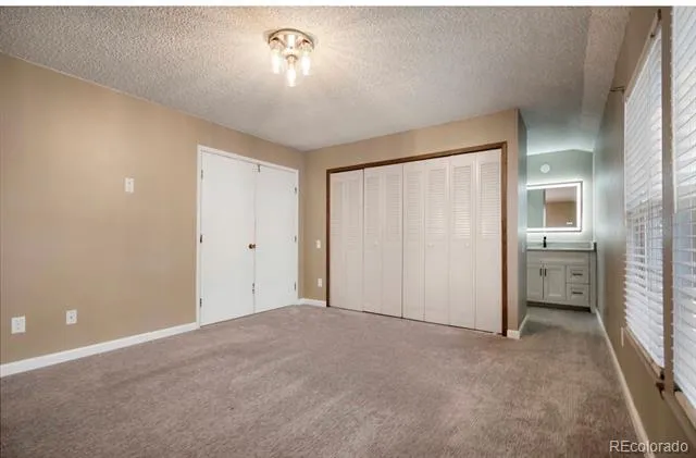 2836 S Vaughn Way Aurora, CO 80014