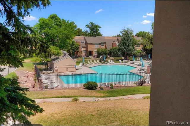 2836 S Vaughn Way Aurora, CO 80014