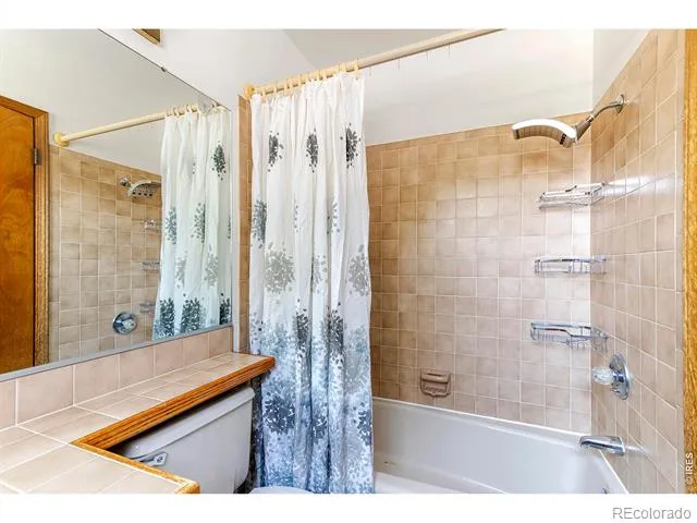 1901 Red Cloud Road Longmont, CO 80504