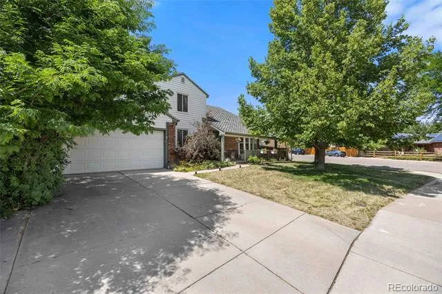 6209 S Lee Street Littleton, CO 80127