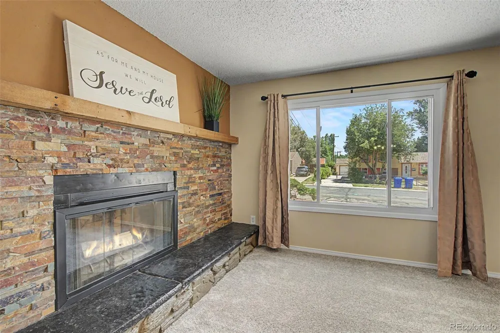 2 Arlen Street Colorado Springs, CO 80909