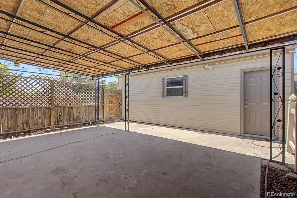 2 Arlen Street Colorado Springs, CO 80909