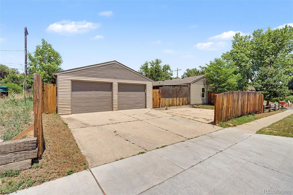 2 Arlen Street Colorado Springs, CO 80909