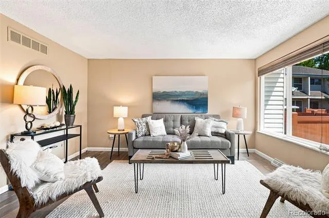 4268 E Maplewood Way Littleton, CO 80121