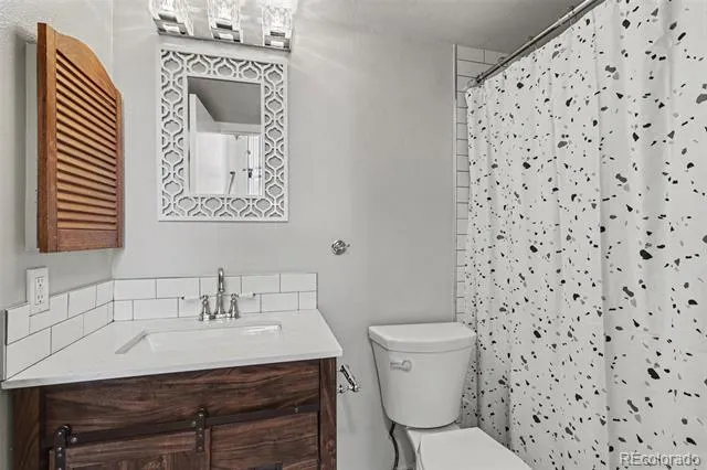 8585 Field Court Arvada, CO 80005