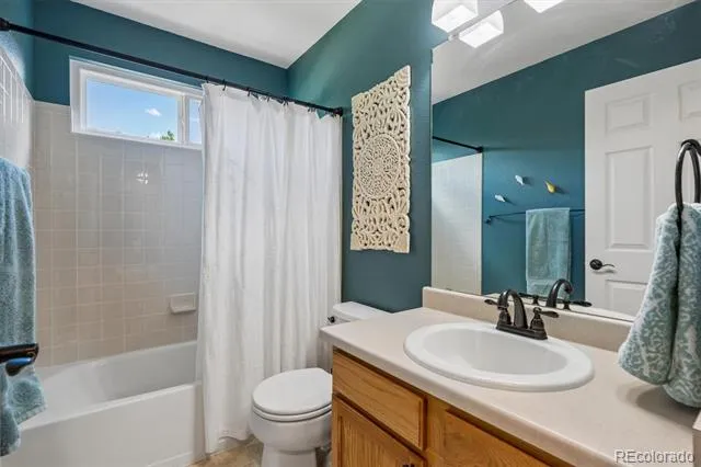 2805 S Walden Way Aurora, CO 80013