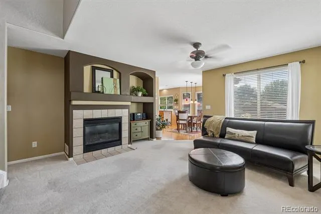 2805 S Walden Way Aurora, CO 80013