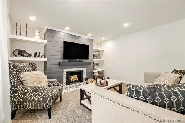 3325 W Arlington Avenue Littleton, CO 80123