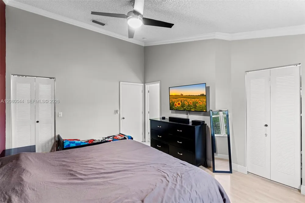 12110 SW 2nd St Pembroke Pines, FL 33025