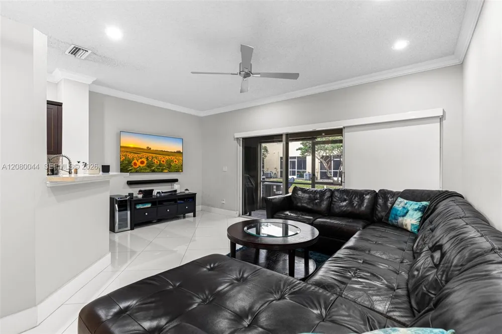 12110 SW 2nd St Pembroke Pines, FL 33025