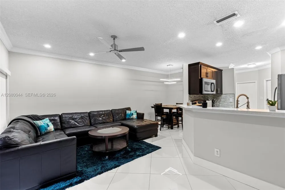 12110 SW 2nd St Pembroke Pines, FL 33025