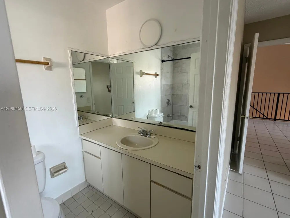 7797 W 29th Ln #201-32 Hialeah, FL 33018
