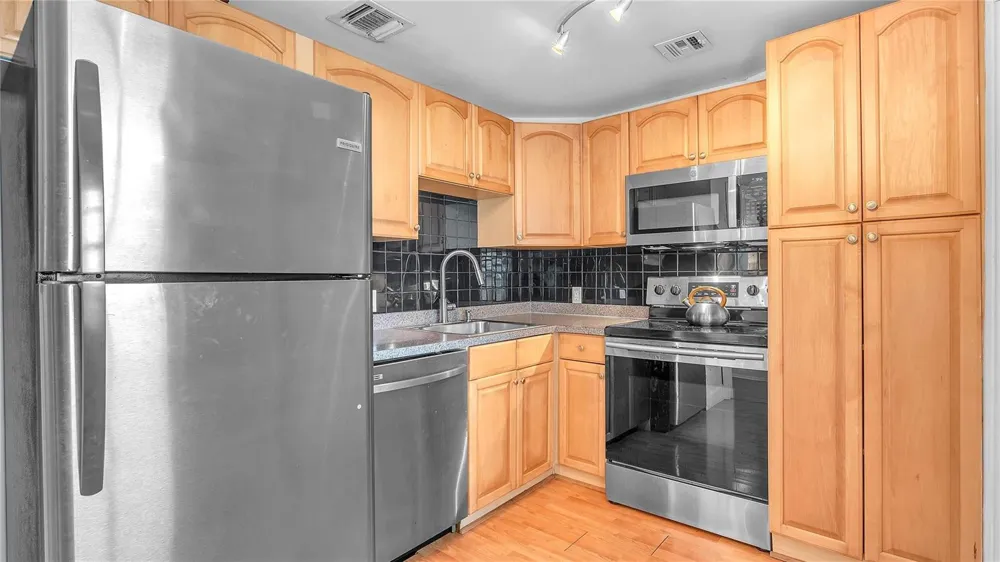 3150 Palm Aire Drive #909 Pompano Beach, FL 33069