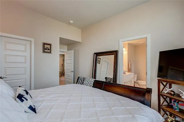 8863 E 55th Avenue Denver, CO 80238