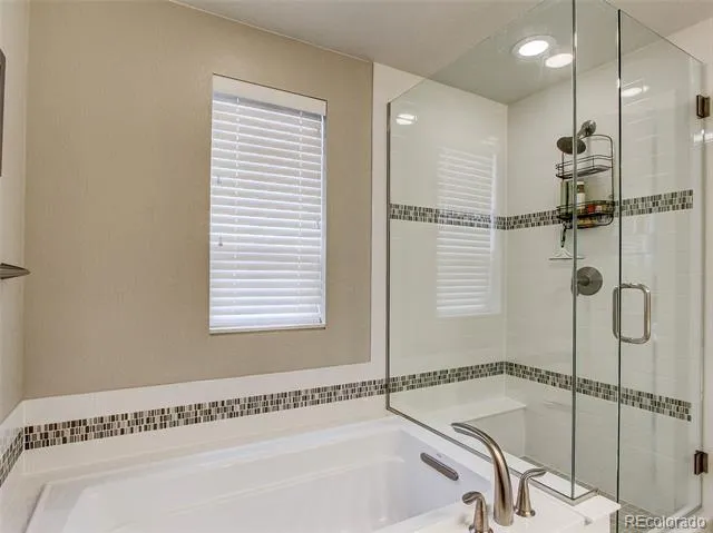 8863 E 55th Avenue Denver, CO 80238