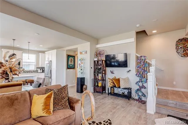 8863 E 55th Avenue Denver, CO 80238