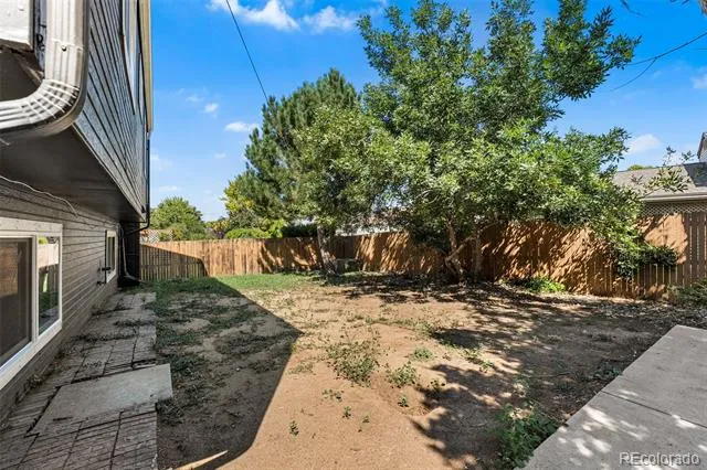 4832 S Genoa Street Centennial, CO 80015