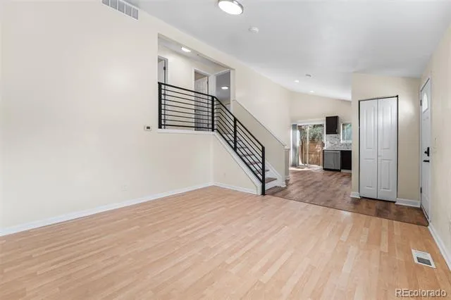 4832 S Genoa Street Centennial, CO 80015