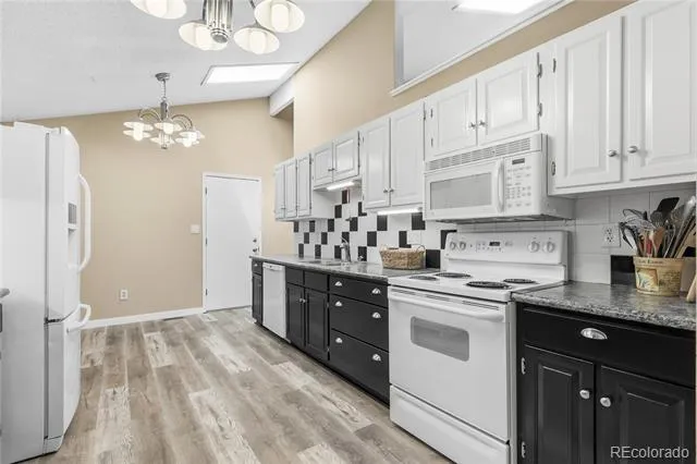 12054 E Maple Avenue Aurora, CO 80012