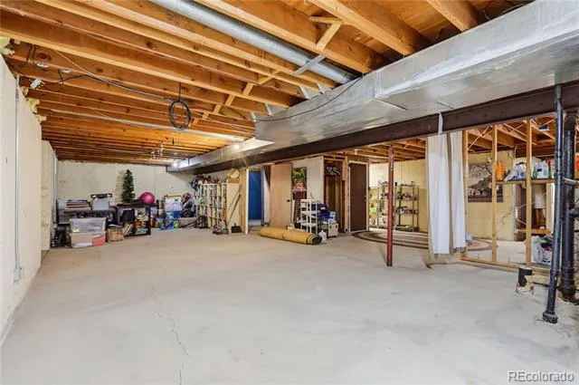 12054 E Maple Avenue Aurora, CO 80012