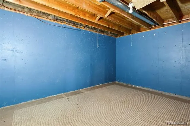 12054 E Maple Avenue Aurora, CO 80012