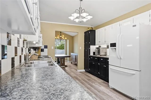 12054 E Maple Avenue Aurora, CO 80012