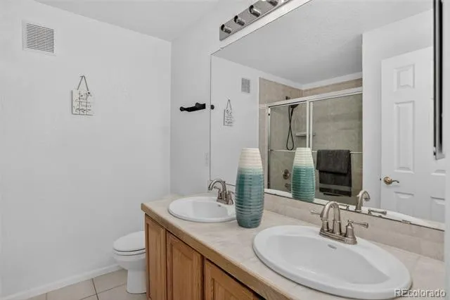 20426 E Orchard Place Centennial, CO 80016
