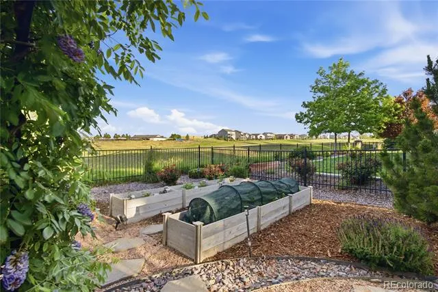 27822 E Long Place Aurora, CO 80016