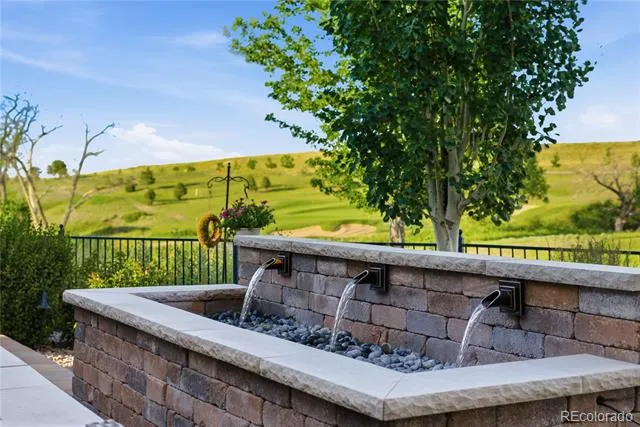 27822 E Long Place Aurora, CO 80016
