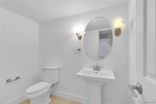 11 Meadowlark Lane Littleton, CO 80123