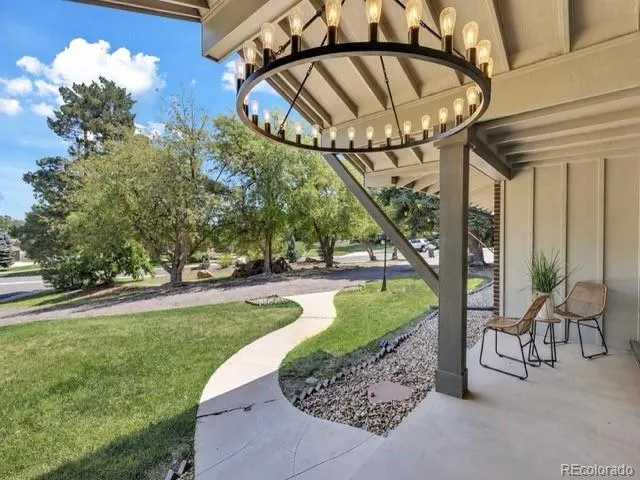 11 Meadowlark Lane Littleton, CO 80123