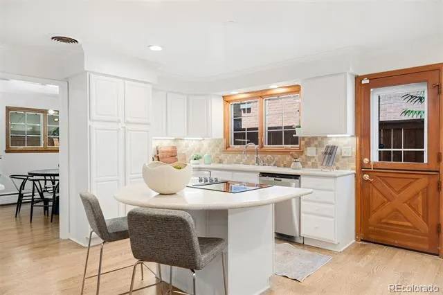 2290 E Columbia Place Denver, CO 80210