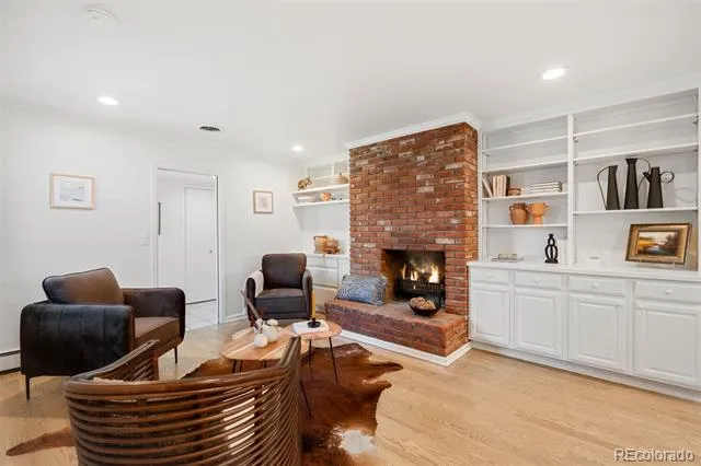 2290 E Columbia Place Denver, CO 80210
