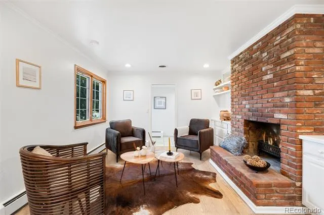 2290 E Columbia Place Denver, CO 80210
