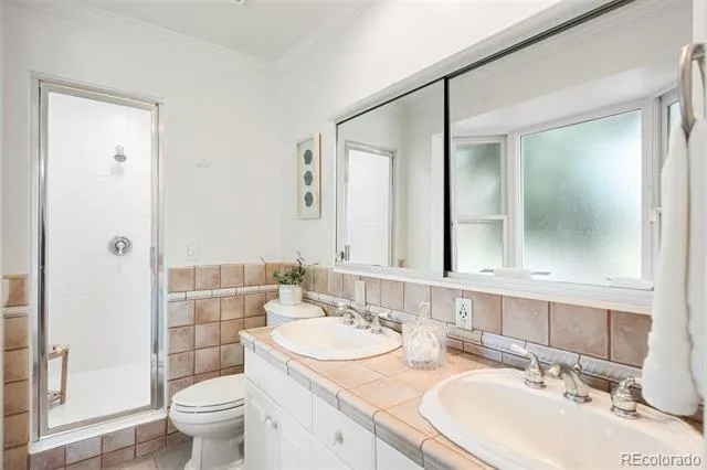 2290 E Columbia Place Denver, CO 80210