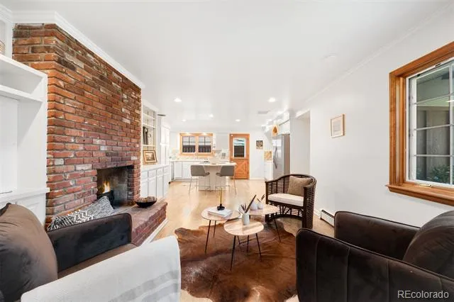 2290 E Columbia Place Denver, CO 80210
