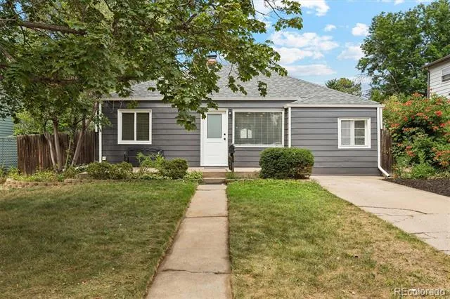 2557 Kendall Street Edgewater, CO 80214
