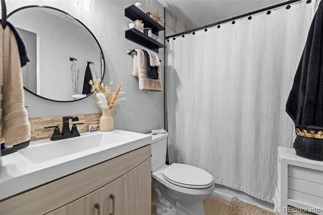 1184 S Uvalda Street Aurora, CO 80012