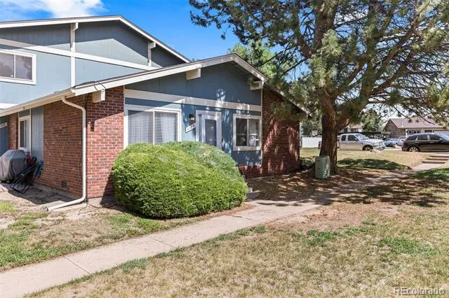 1184 S Uvalda Street Aurora, CO 80012