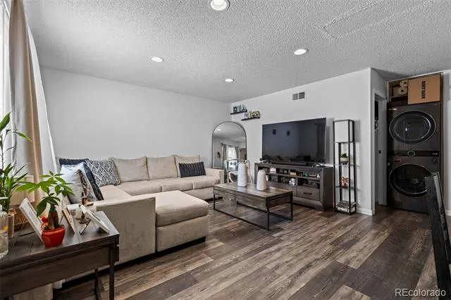 1184 S Uvalda Street Aurora, CO 80012