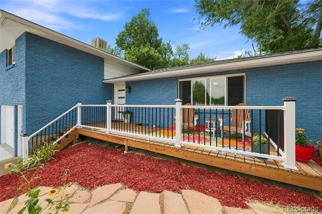3037 University Avenue Longmont, CO 80503