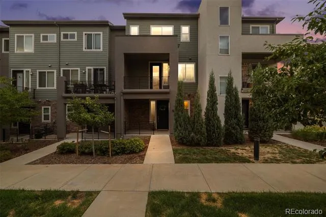 612 E Hinsdale Avenue Littleton, CO 80122