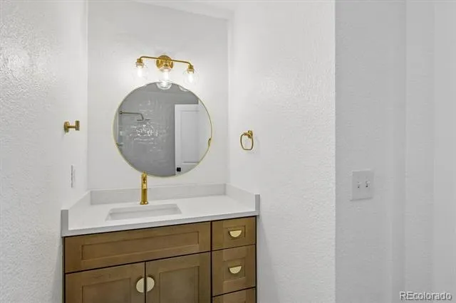 6449 S Locust Way Centennial, CO 80111